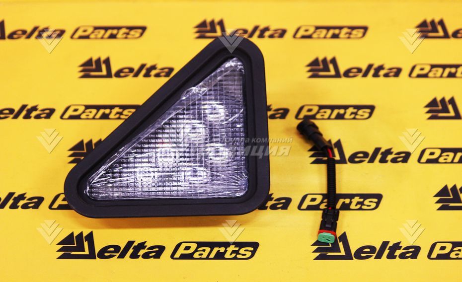 Фара треугольная левая BOBCAT 6718042 (LED) картинка