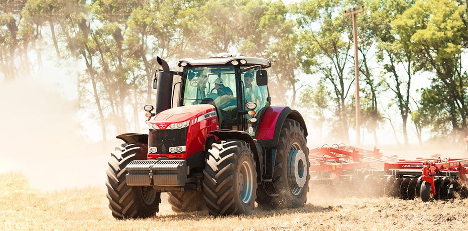 Трактор Massey Ferguson 6713